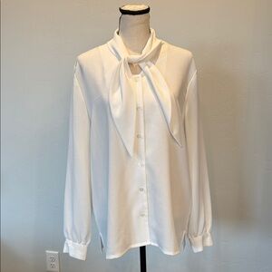 Investments Women’s White Bow Button Down Long Sleeve Blouse Size 10, EUC
